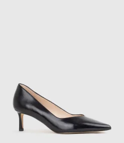 Annette55 V Throat Pump In Black Calf