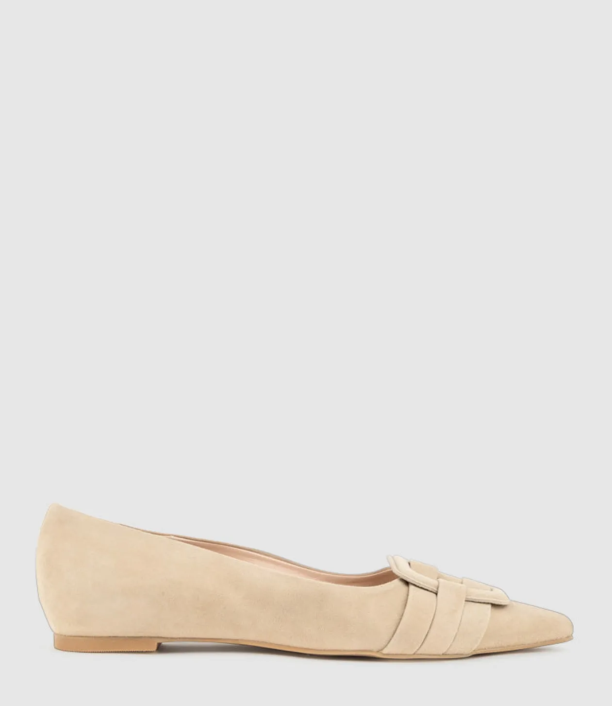Destraflat Pointed Ballet With Buckle In Camel Suede