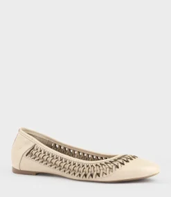 Emina Woven Detail Ballet In Beige