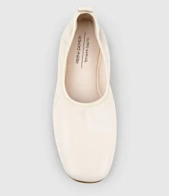 Faith Choked Up Ballet In Offwhite