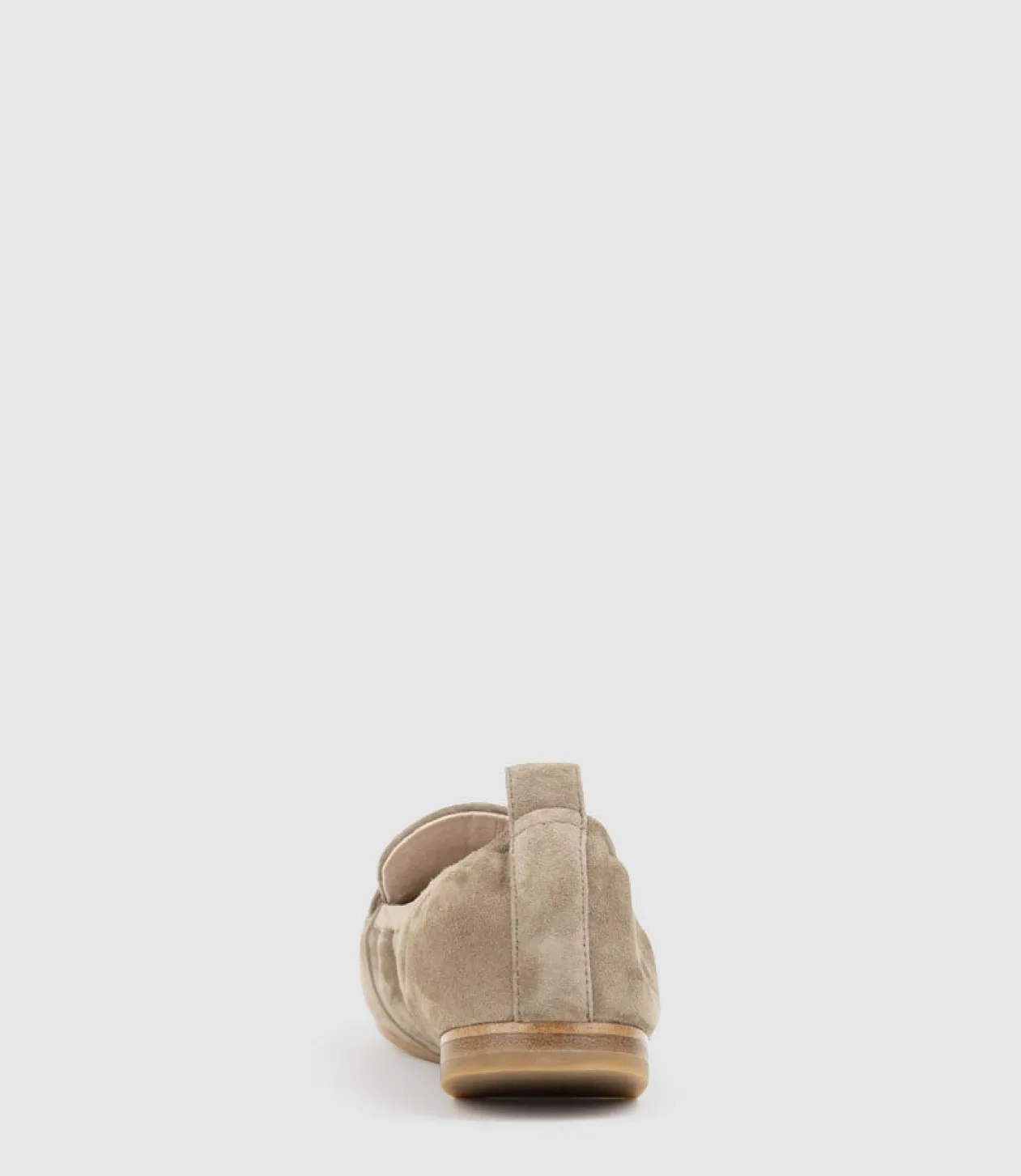 Finer Elastic Back Slipper With Hardware In Latte Suede