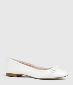 Finity Classic Ballet With Tonal Trim In Offwhite