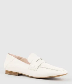 Finlay Moccasin With Collapsible Back In Offwhite Calf
