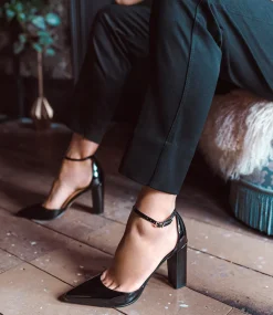 Glam100 Block Heel Dorsay Pump In Black Patent