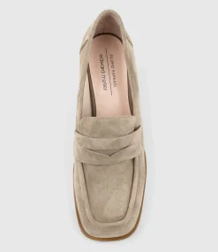 Hazel65 Albert Throat Pump In Latte Suede