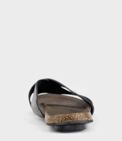 Kumi Crossover Slide On Footbed In Black
