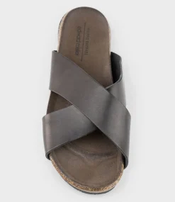 Kumi Crossover Slide On Footbed In Black