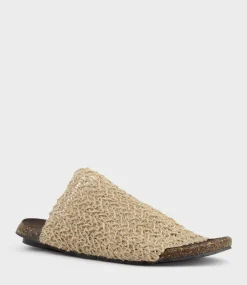 Kyndra Textured Slide On Footbed In Natural