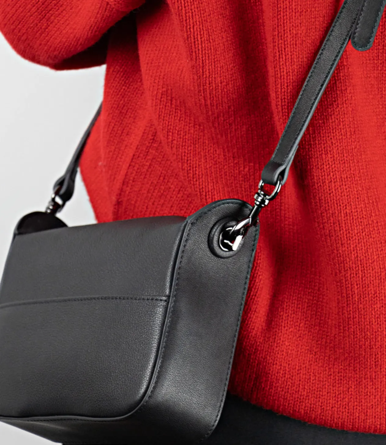 Natania Small Box Bag In Black