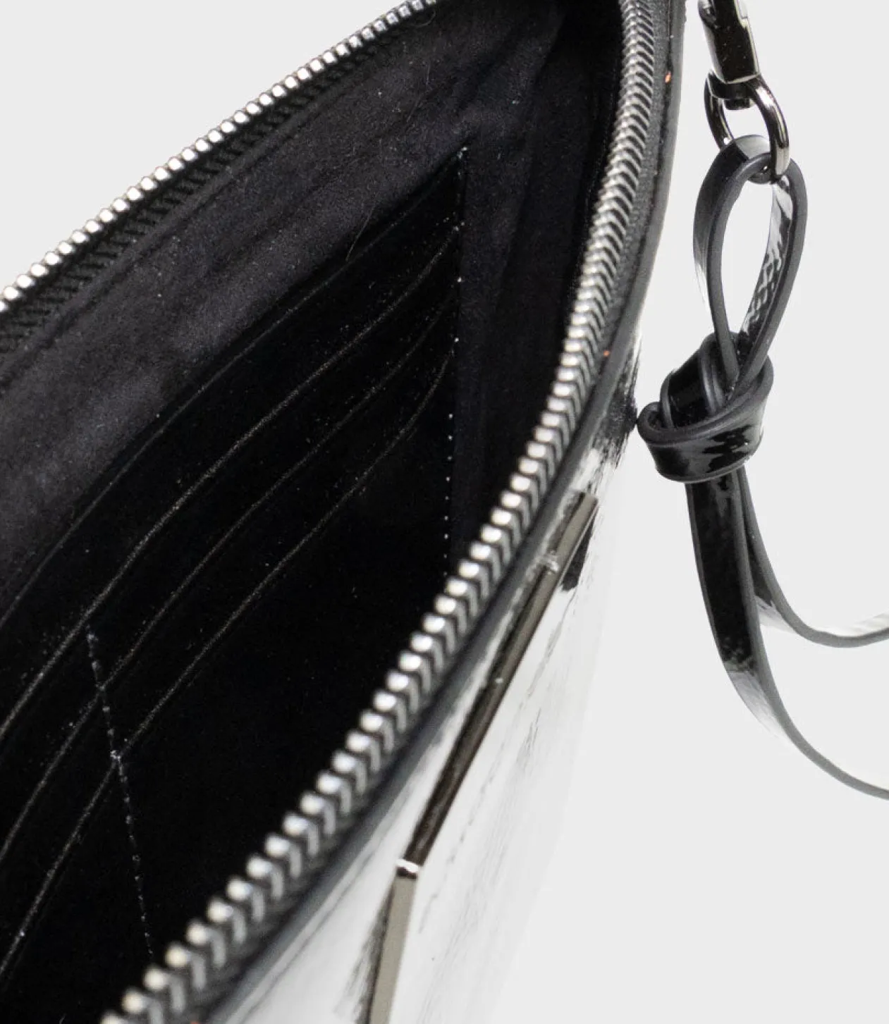 Nereli Oversized Clutch In Black Patent