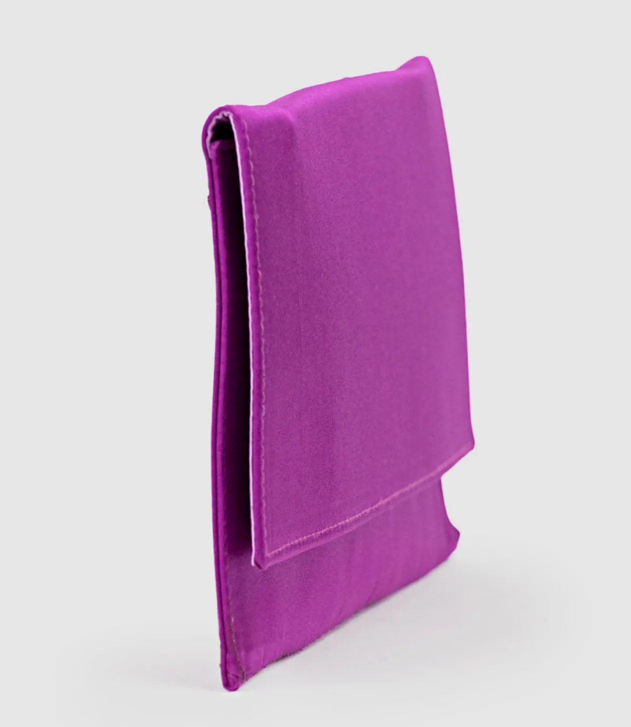 Neve Envelope Clutch In Magenta Satin