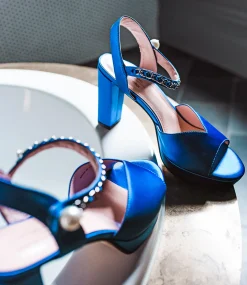 Regan100 Platform Sandal With Chain In Cobalt Satin