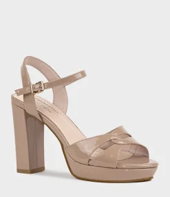 Regent100 Interlocked Detail Platform Sandal In Nude Patent