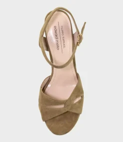 Regent100 Interlocked Detail Platform Sandal In Camel Suede