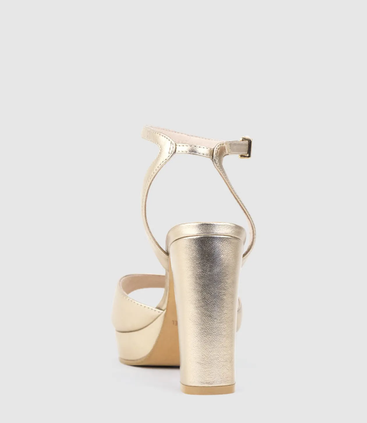 Rena100 Open Toe Platform Sandal In Rosegold