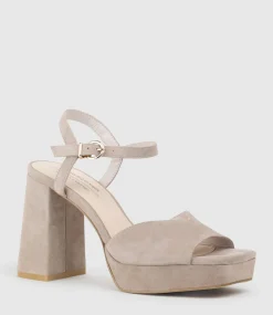 Rhiana95 V Throat Platform Sandal In Nude Suede