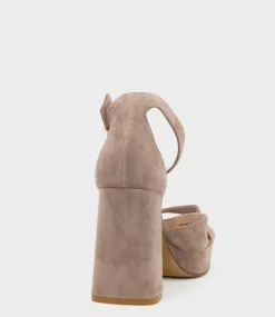 Richie95 Crossover Platform Sandal In Nude Suede