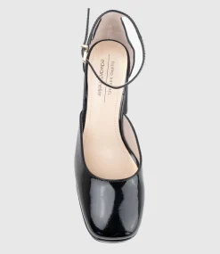 Rimini95 Closed Toe Platform Sandal In Black Patent