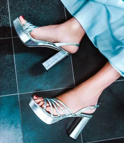 Rinwa100 Asymmetrical Platform Sandal In Silver