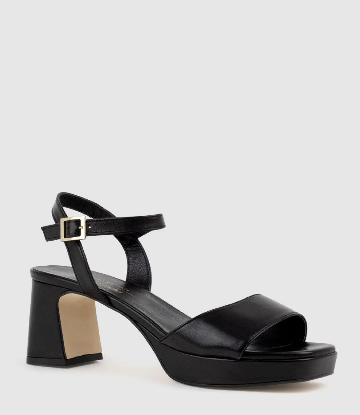 Roe65 Platform Sandal In Black