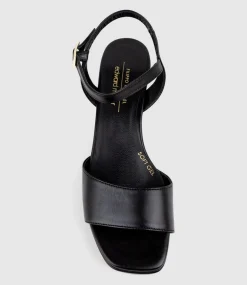 Roe65 Platform Sandal In Black