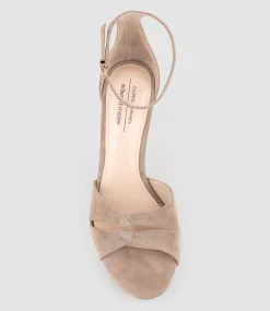 Spencer90 Interlocked Detail Platform Sandal In Nude Suede