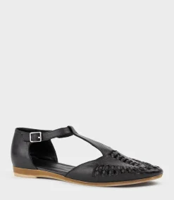 Swain Closed Toe Sandal In Black
