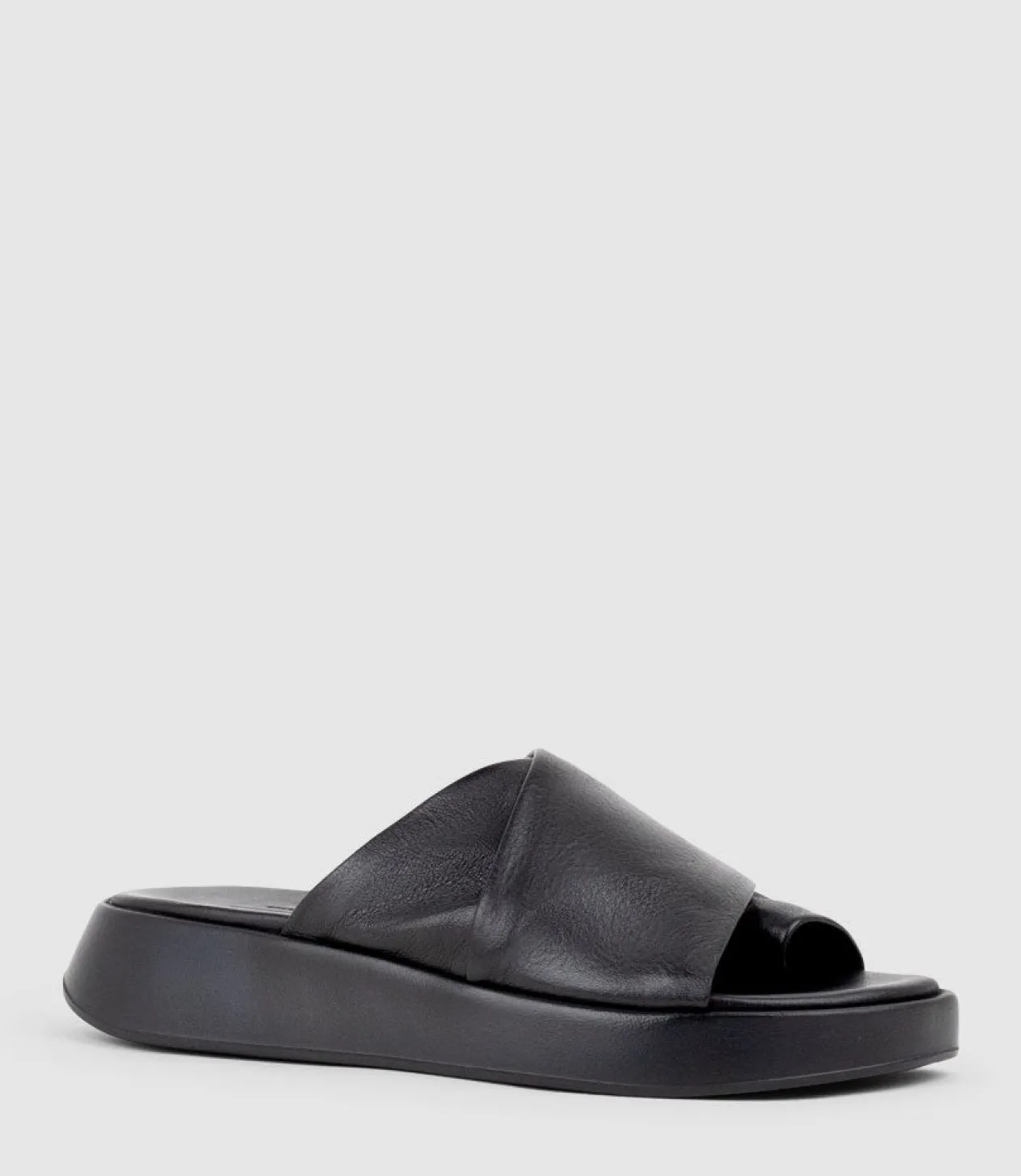 Teslyn Toe Thong Slide On Unit In Black