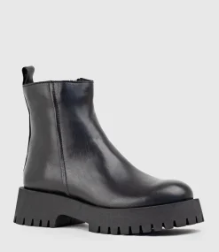 Ulani Ankle Boot On Thick Sole In Black