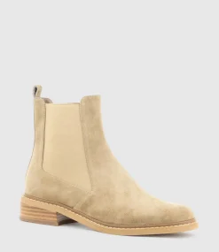 Walker30 Chukka Boot In Camel Suede