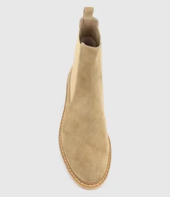 Walker30 Chukka Boot In Camel Suede