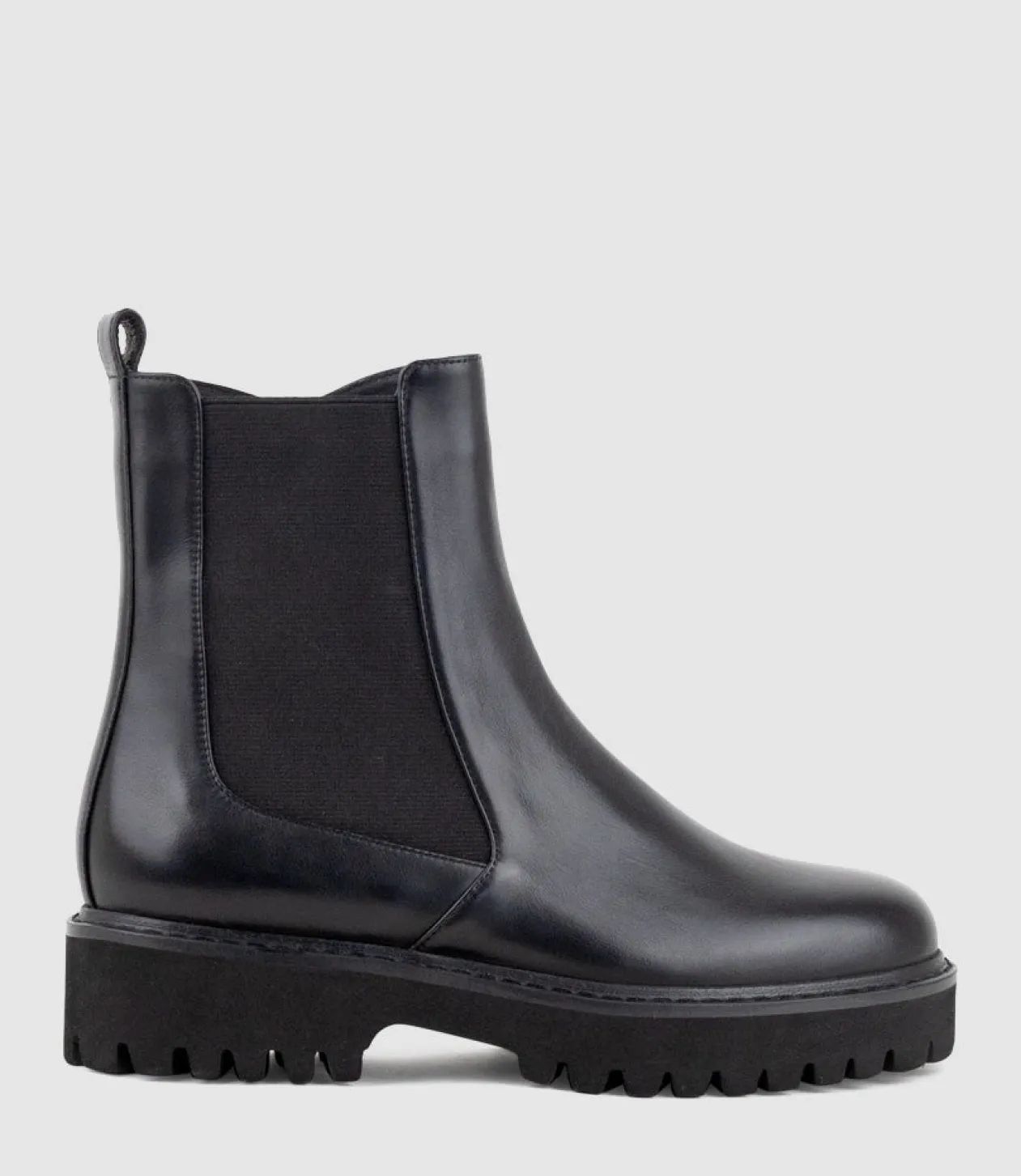 Wallace Chukka Boot On Lug Sole In Black Calf