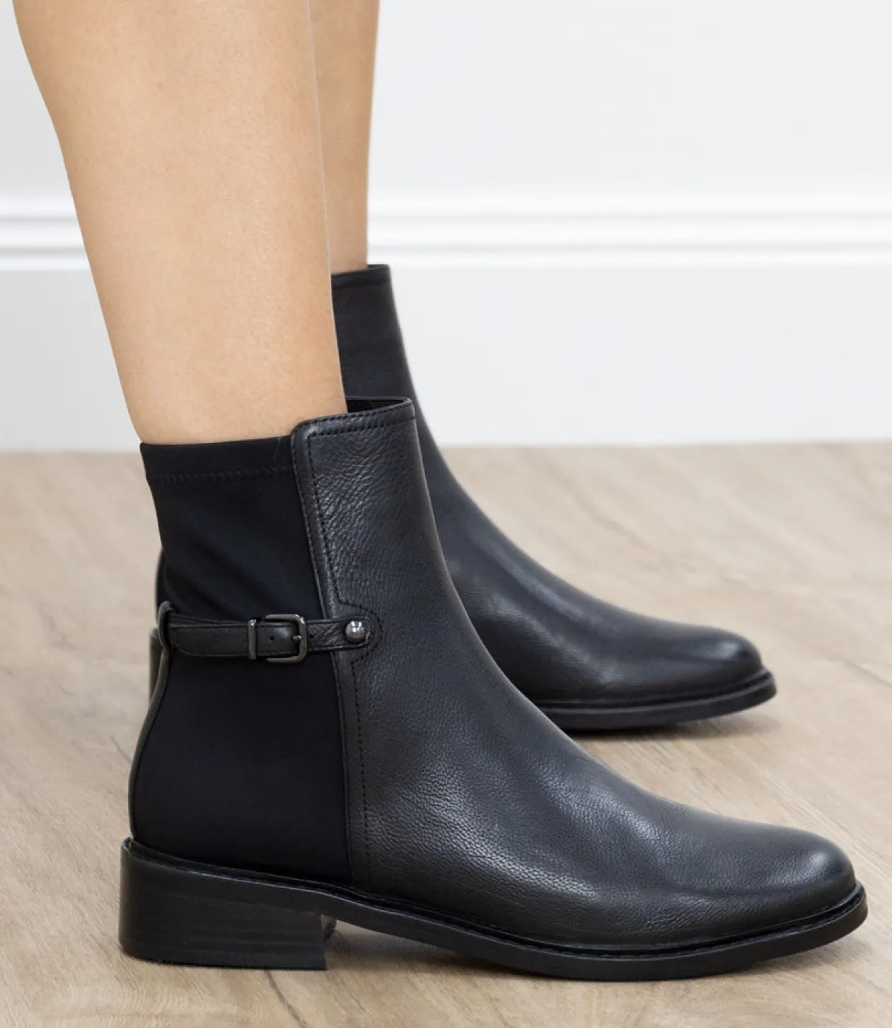 Warner30 Half And Half Ankle Boot In Black Waxy Calf