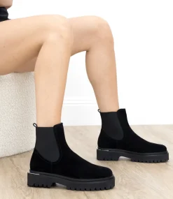 Wilmott Chukka Boot On Eva Sole In Black Suede