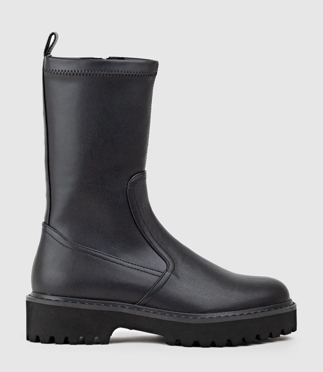 Worsley Stretch Ankle Boot On Unit In Black