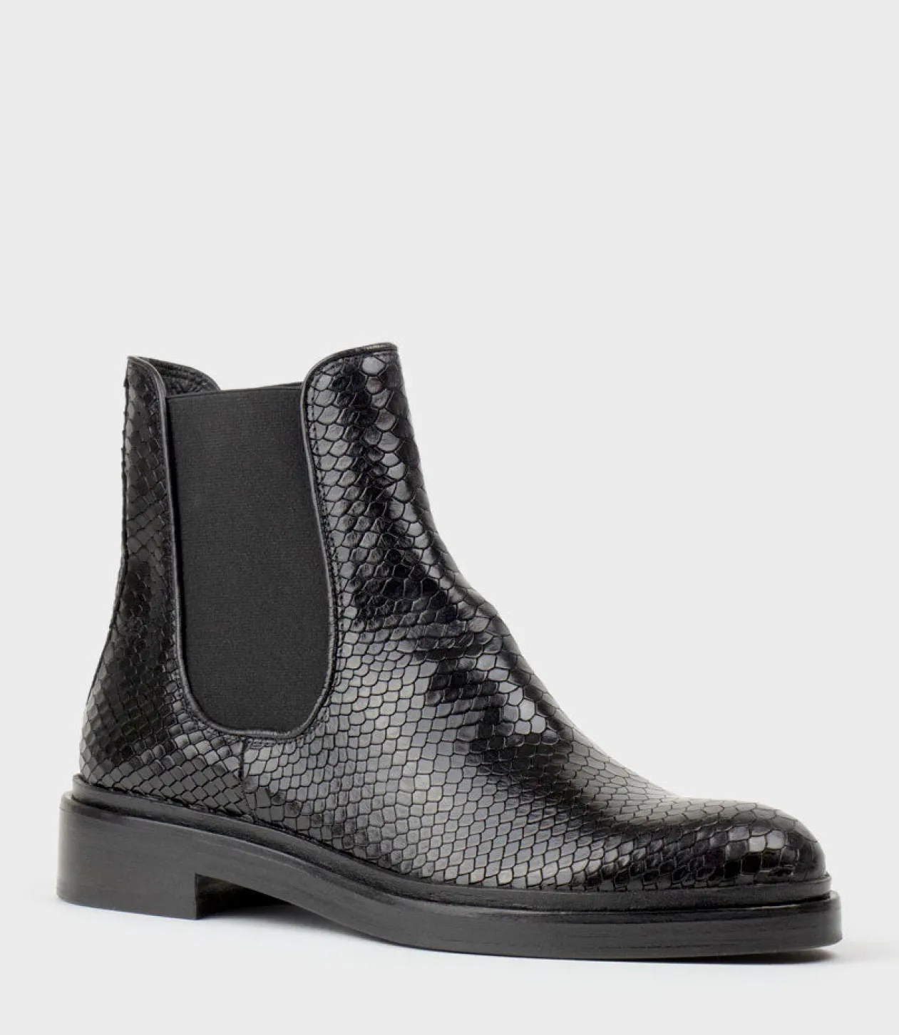 Wyn Chelsea Boot On Exaggerated Sole In Black Reptile