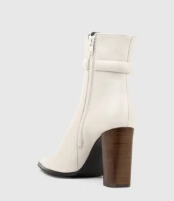 Zambia95 Pointed Ankle Boot In Offwhite