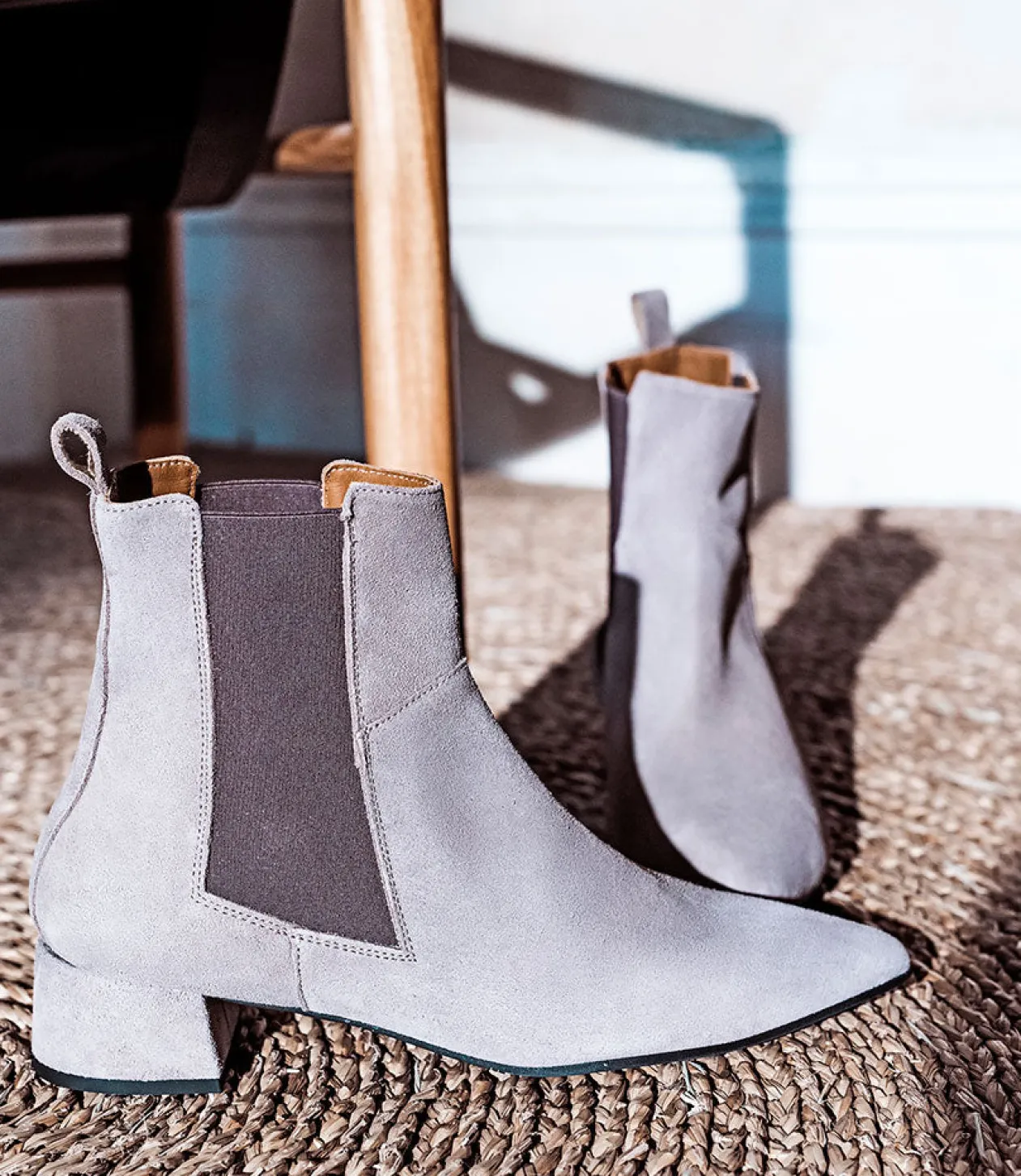 Zebe35 Pointed Ankle Boot With Gusset In Taupe Suede