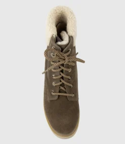 Zoom Lace Up With Shearling In Stone Suede