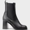 Zurra Block Heel Chukka Boot In Black