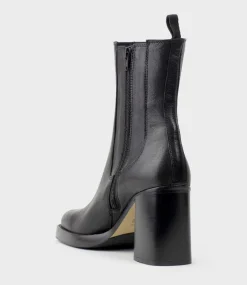 Zurra Block Heel Chukka Boot In Black